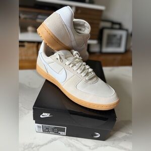 *SOLD* SHOULDA BOUGHT ‘EM;)Nike Field General Ivory/GumYellow/White Sneakers 10M